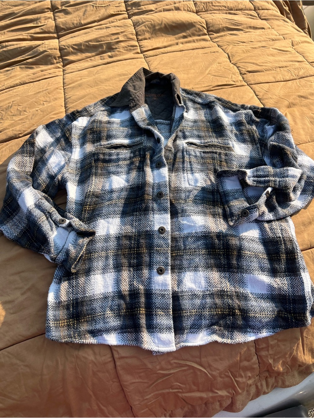 Friday Club Blue/Brown Plaid Flannel Button Down Size L Cabincore Lumberjack